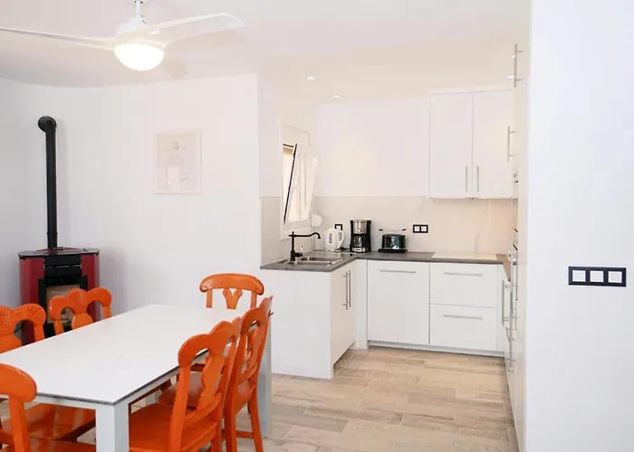 Leuki Вілла Кальпе